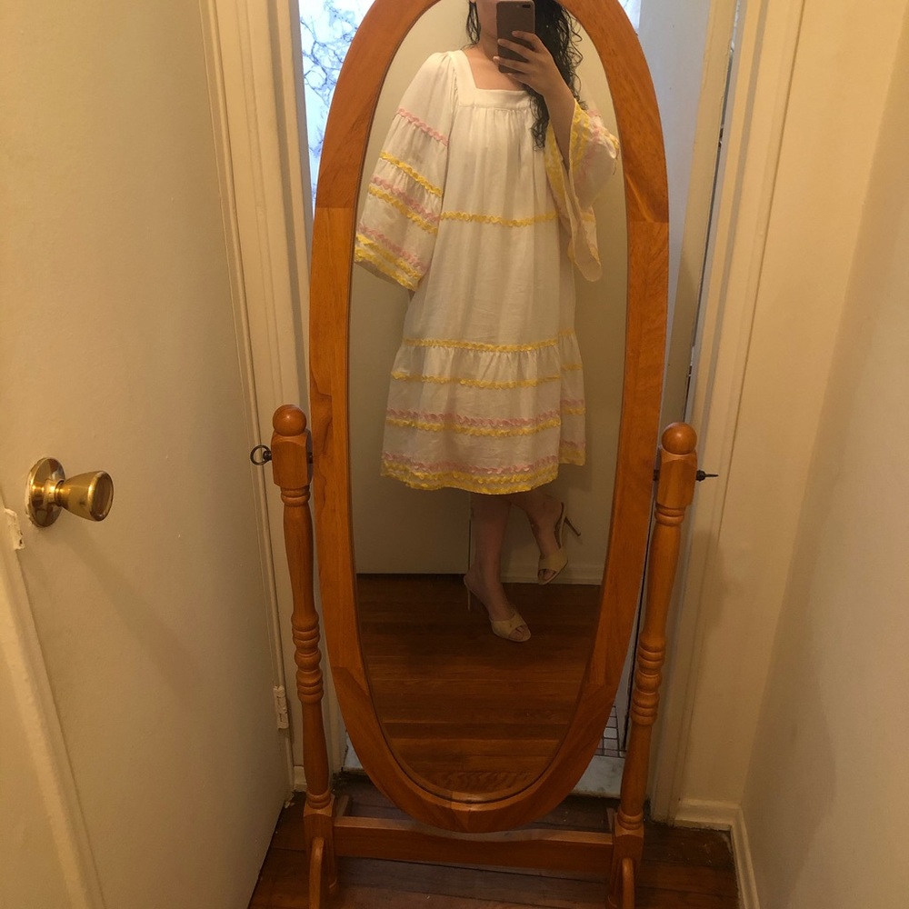 Love love love this dress loose,flare with pockets